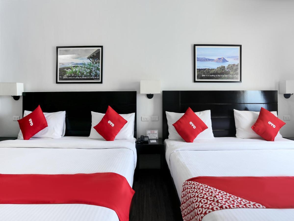 Capital O 642 The Junction Tagaytay Hotel Tagaytay City Buitenkant foto